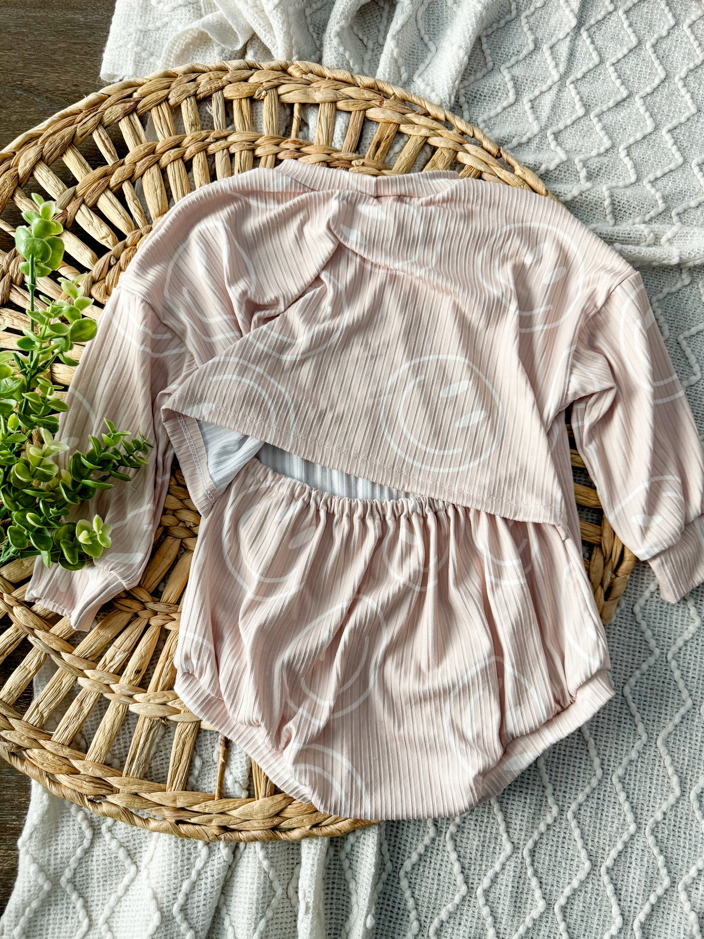 RTS 2T Smiley Sweater Romper