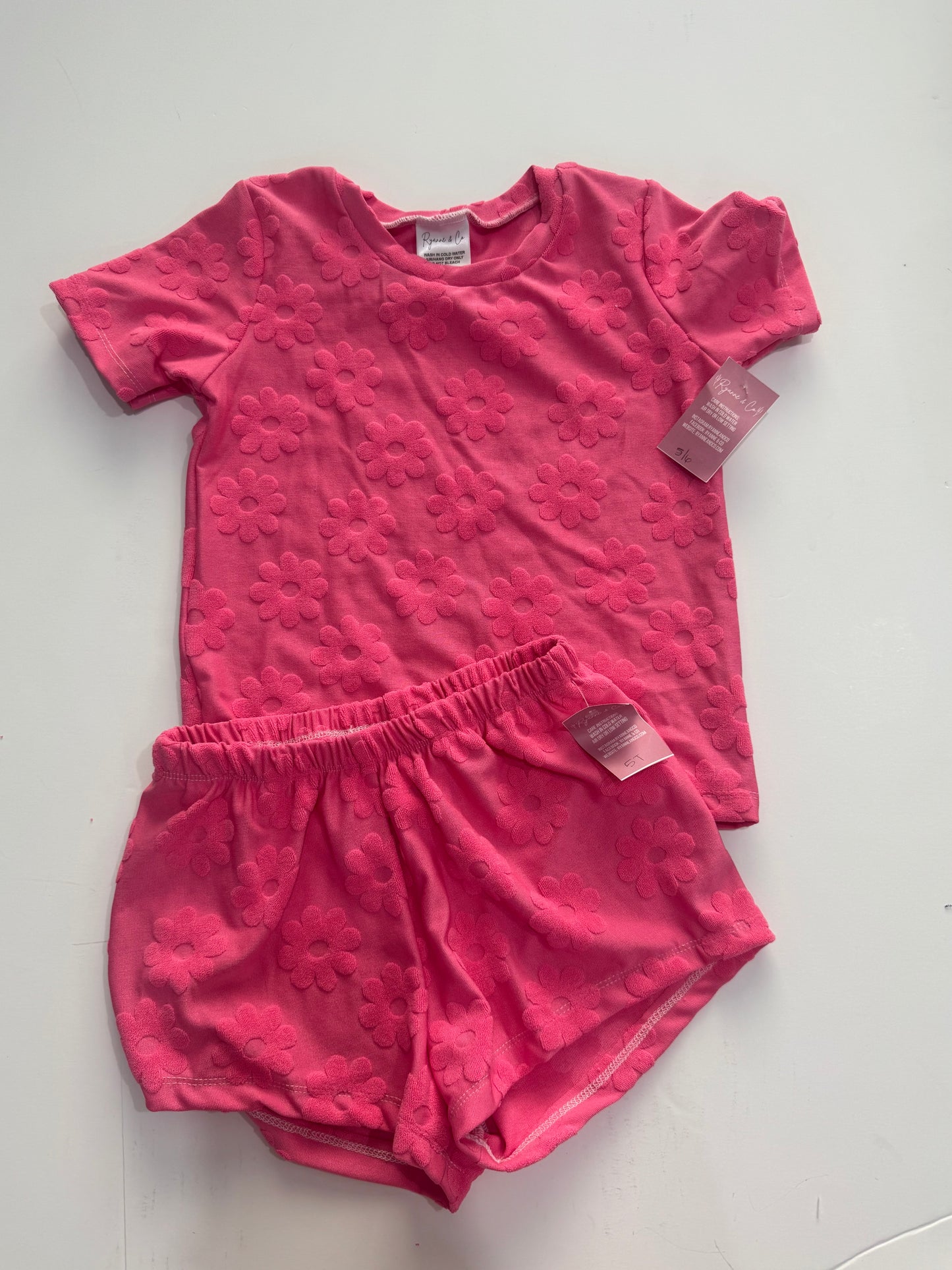 5T Pink Daisies Tee & Shorts & Bikers