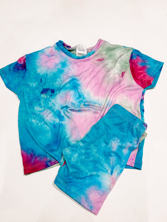 4T Tie Dye Oversized Tee & Bikers