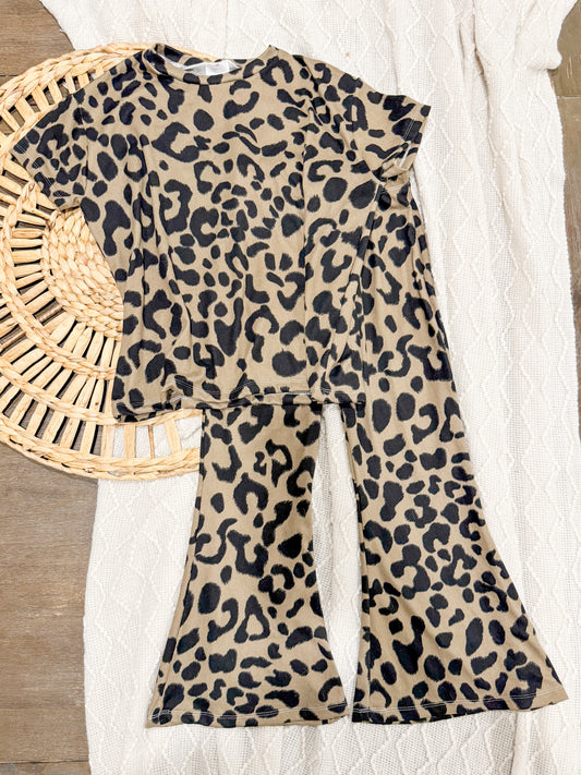7y RTS Animal Print Oversized Tee & Flare Pants