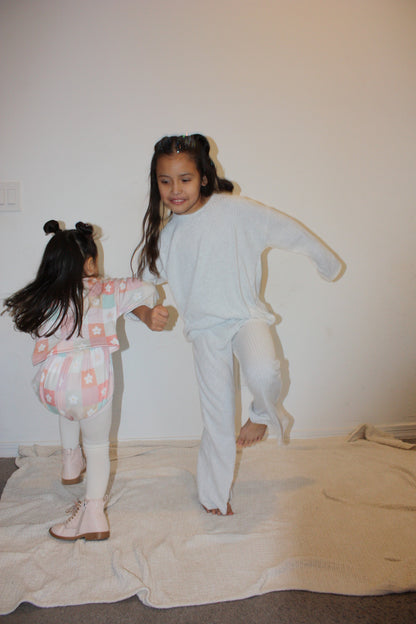 RTS 7/8y Cozy Grey Long Sleeve & Flare Pants