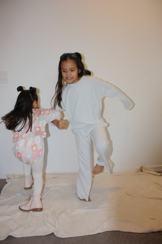 RTS 7/8y Cozy Grey Long Sleeve & Flare Pants