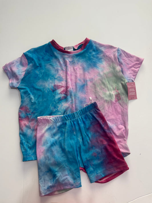 5T Tie Dye Oversized Tee & Shorts & Bikers