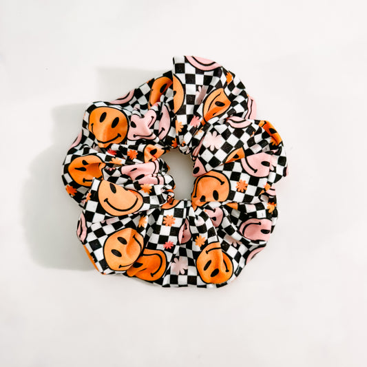 Smiley Checkered Oversized Scrunchie