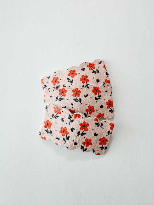 Orange Flowers Scallop Snap Clip